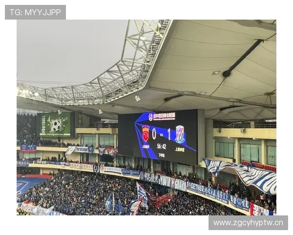 申花十三号成隐形功臣 队友包厢观战时他已默默出战三十场